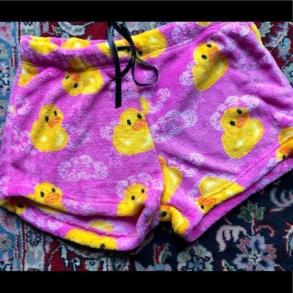 Ultra soft Shorts by Seven Apparel in medium - Picture 1 of 1